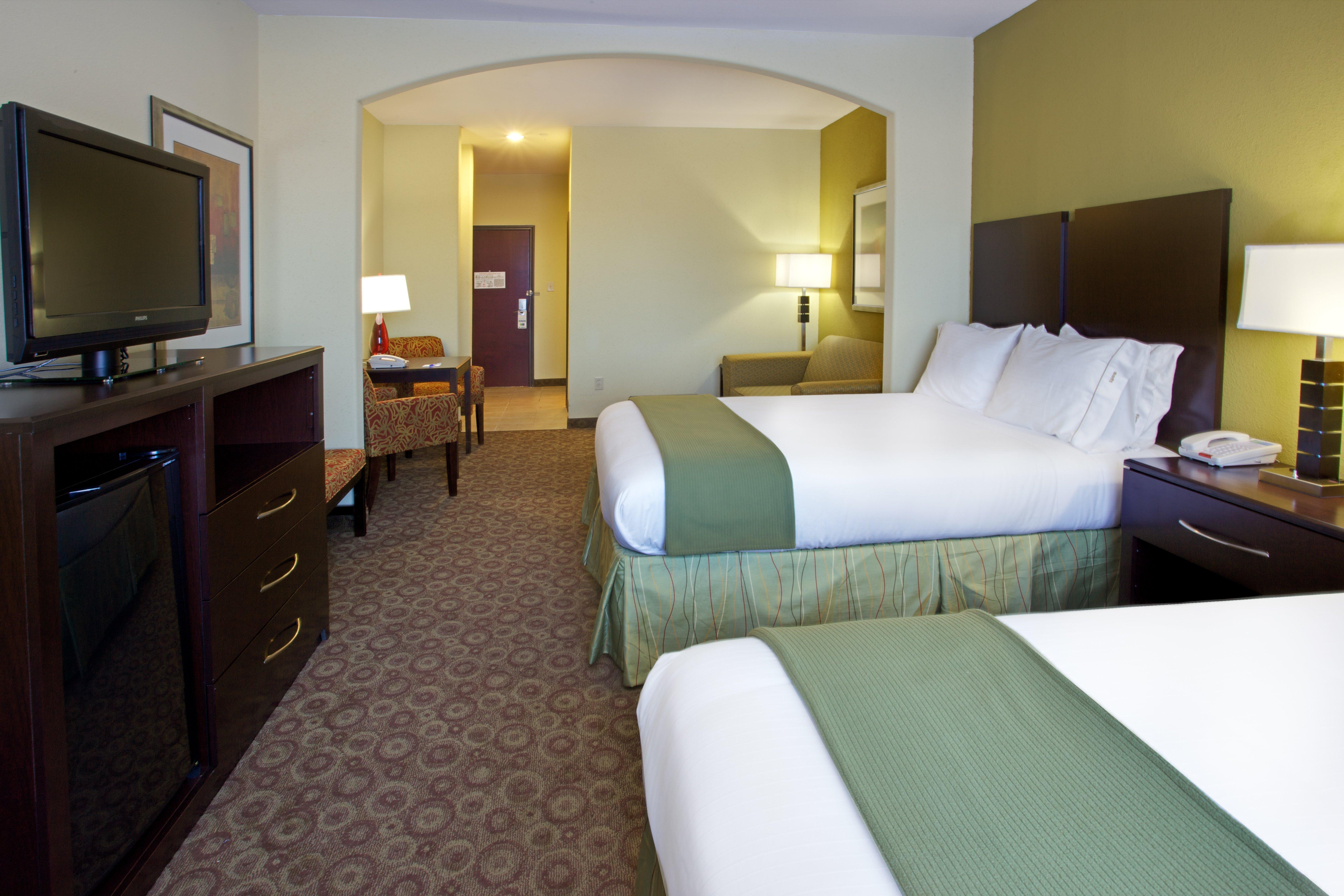 Holiday Inn Express Hotel & Suites Waller By Ihg Exterior photo