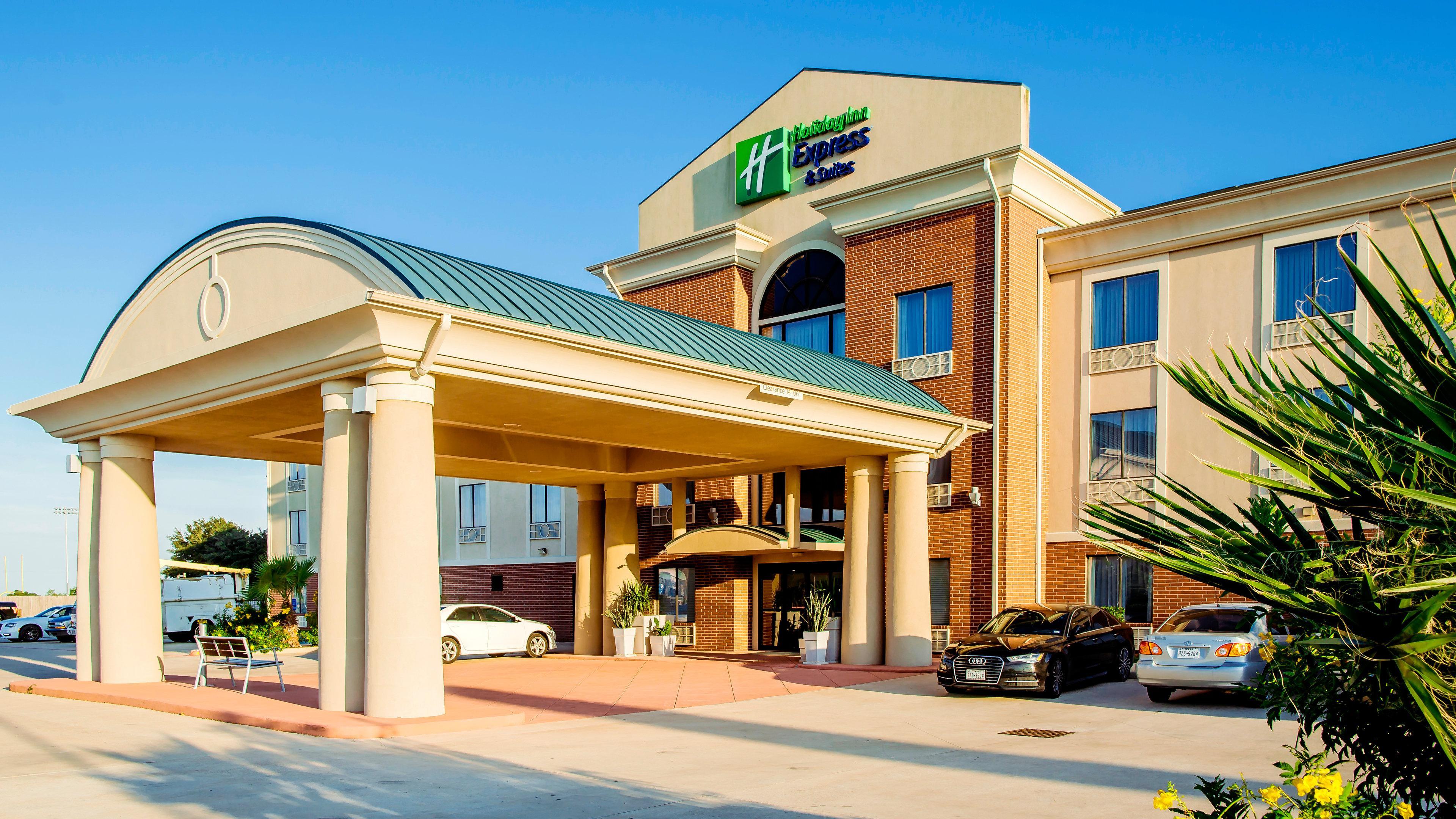 Holiday Inn Express Hotel & Suites Waller By Ihg Exterior photo