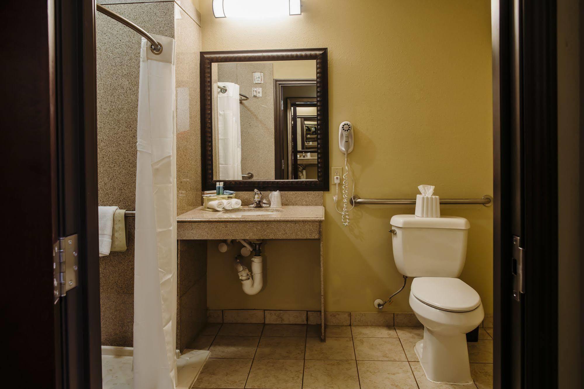 Holiday Inn Express Hotel & Suites Waller By Ihg Exterior photo