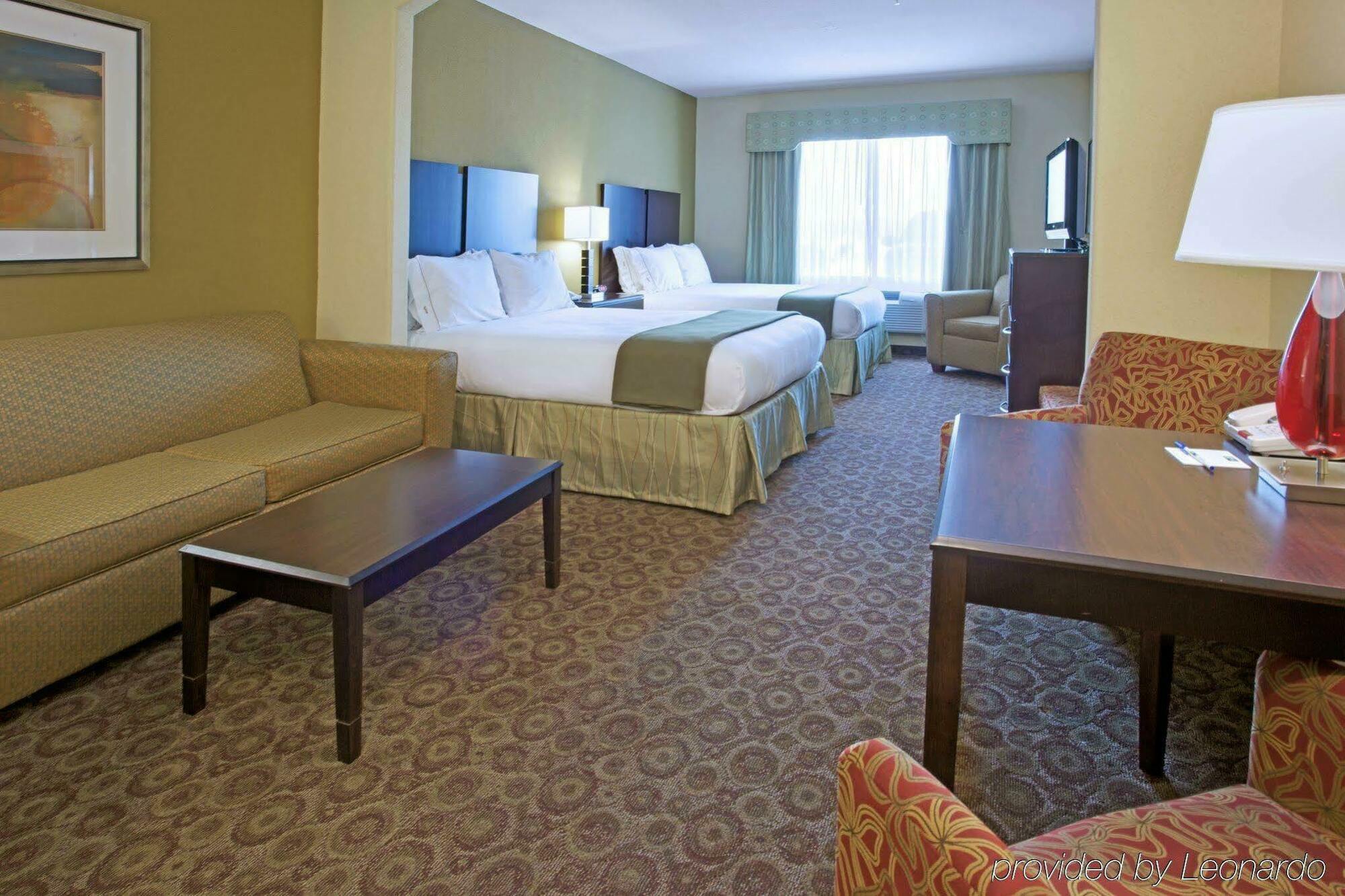 Holiday Inn Express Hotel & Suites Waller By Ihg Exterior photo
